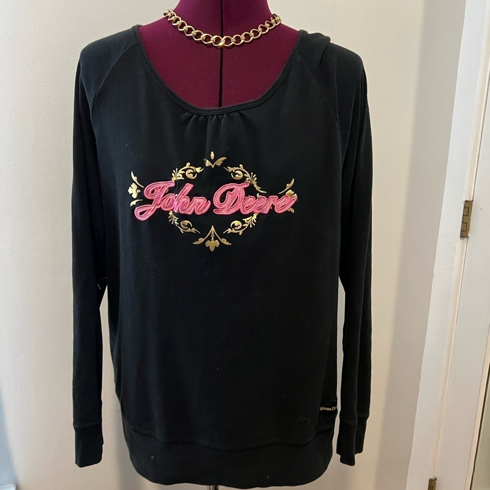 Women’s John Deere Sweathsirt size XL